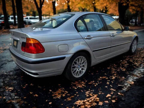 2000 BMW 3 Series 328i