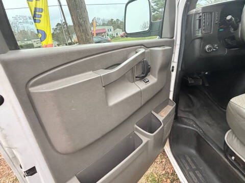 2017 GMC Savana 2500