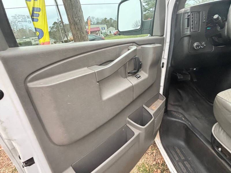 2017 GMC Savana 2500