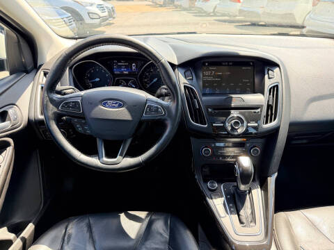 2017 Ford Focus Titanium