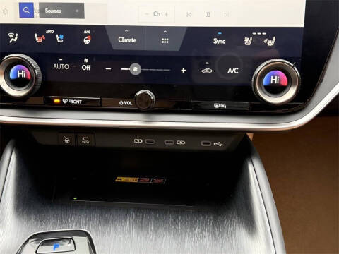 2023 Lexus RZ 450e Luxury