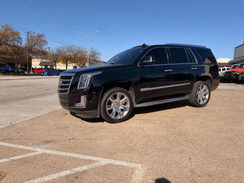 2018 Cadillac Escalade Luxury