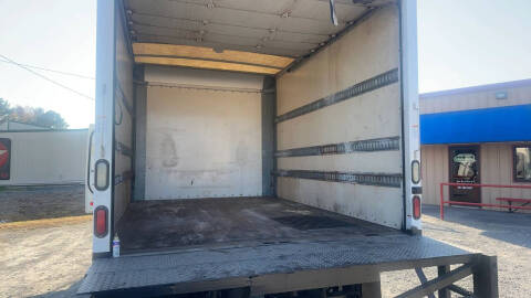 2012 Freightliner M2 106