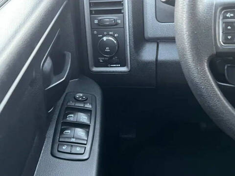 2017 RAM 1500 Express