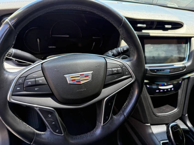 2017 Cadillac XT5 Luxury