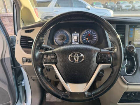 2015 Toyota Sienna