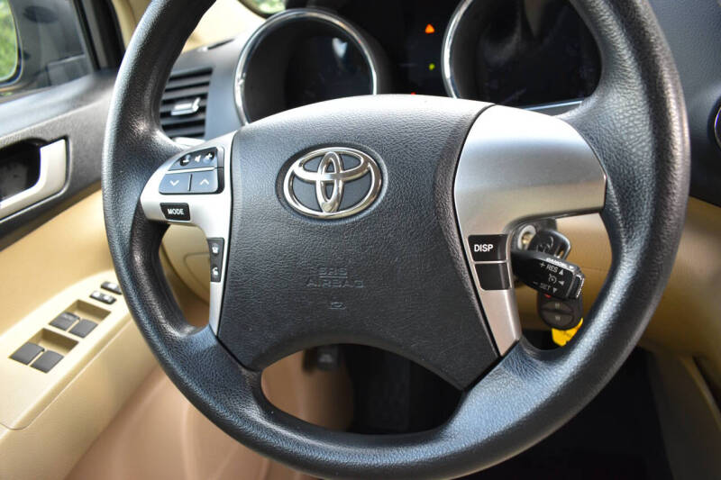 2013 Toyota Highlander Plus