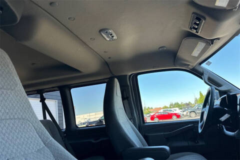 2024 Chevrolet Express LT 3500