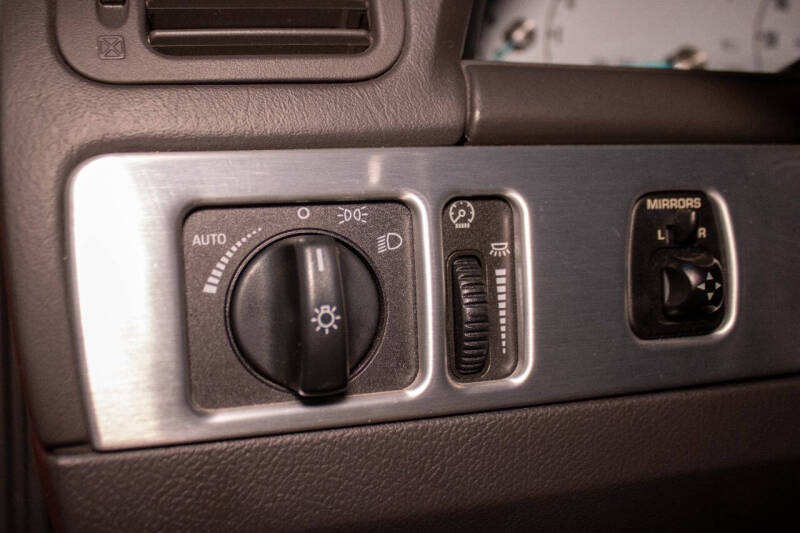 2002 Ford Thunderbird Deluxe