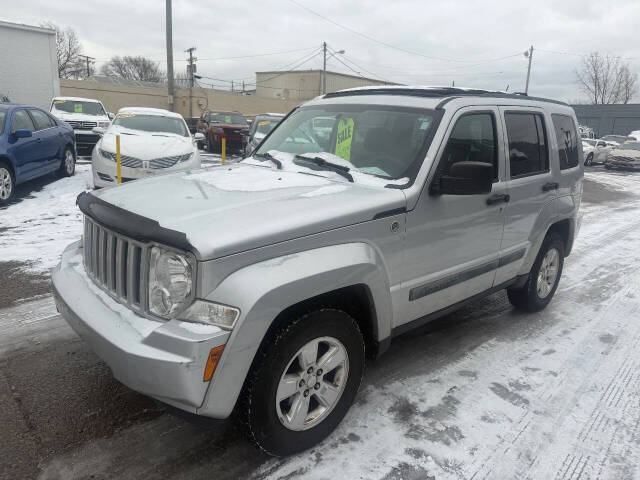 2010 Jeep Liberty Sport's photo
