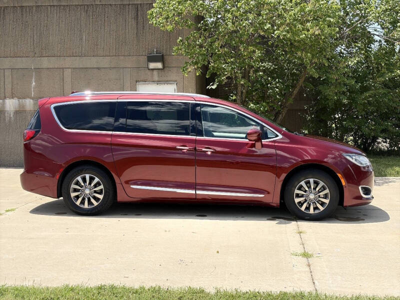 2019 Chrysler Pacifica Touring L Plus