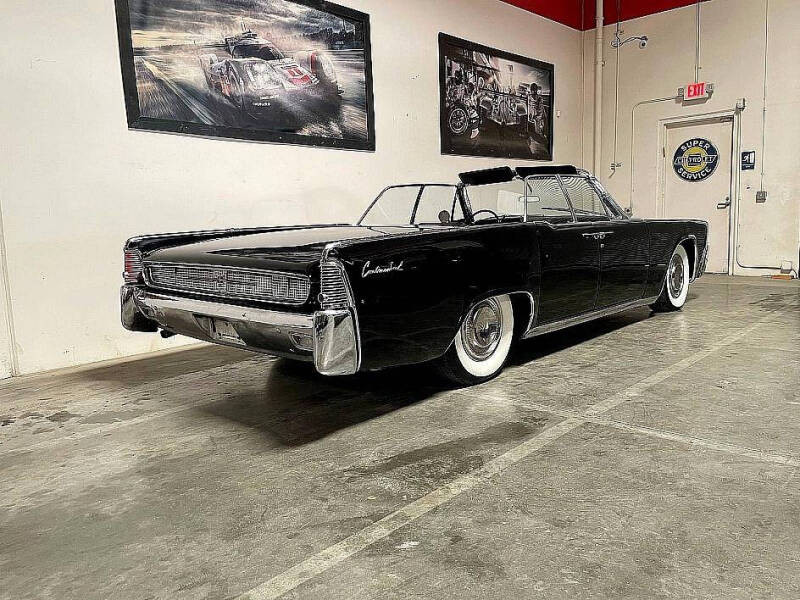1961 Lincoln Continental