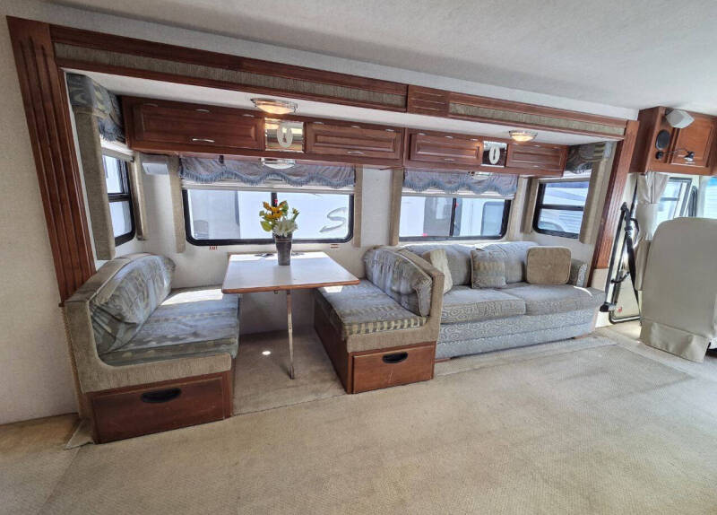 2004 Fleetwood Southwind