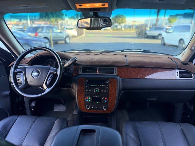 2008 Chevrolet Suburban LT