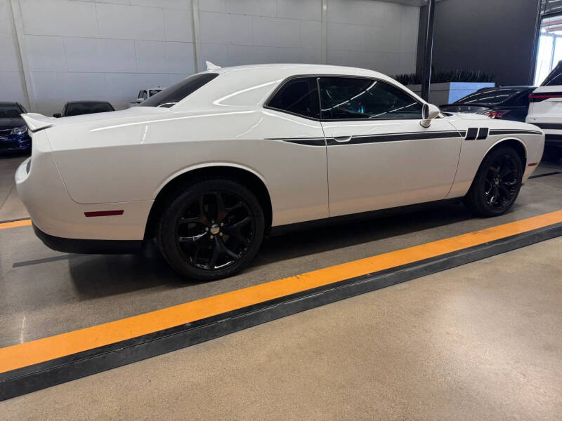 2015 Dodge Challenger SXT Plus