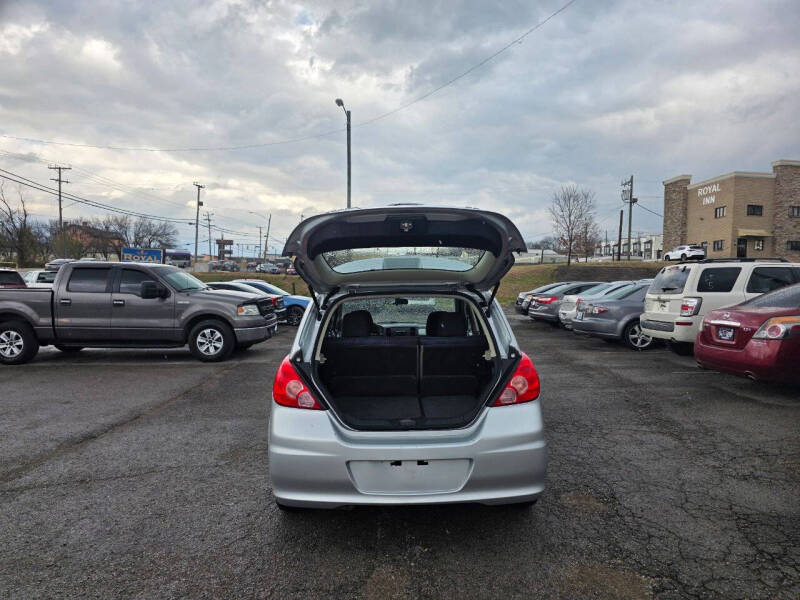 2011 Nissan Versa 1.8 S