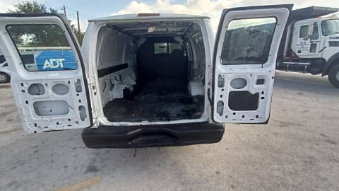 2005 Ford E-Series E-250