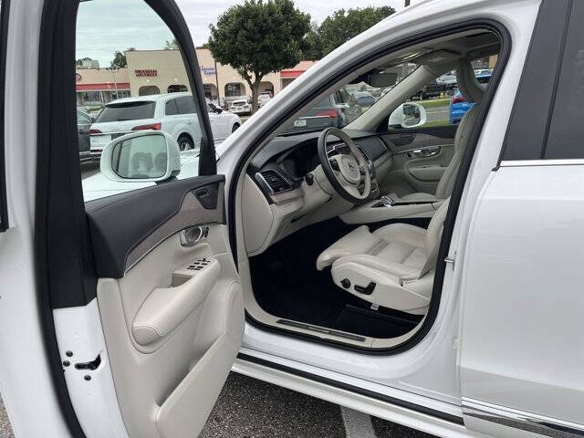 2024 Volvo XC90 Recharge T8 Ultimate Bright Theme 7P