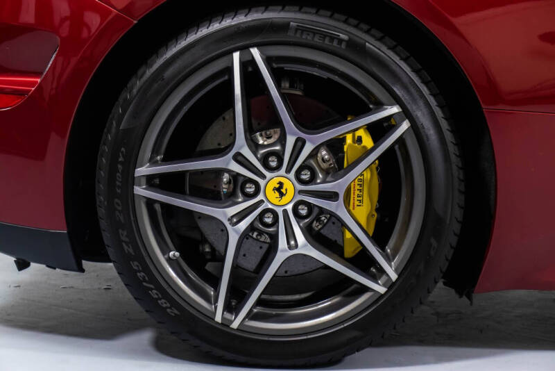 2015 Ferrari California T