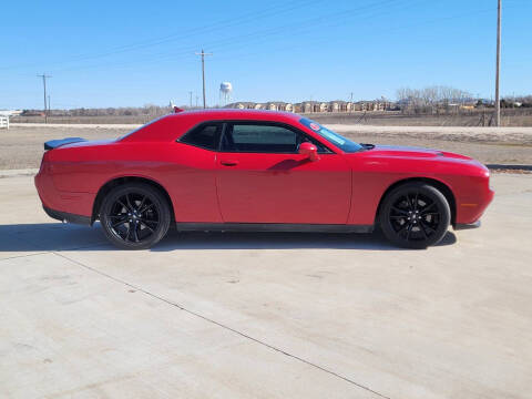 2017 Dodge Challenger SXT Plus