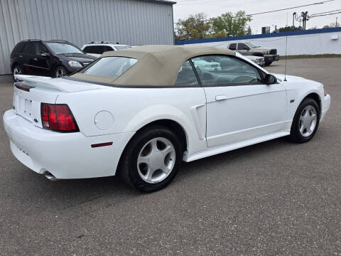 2000 Ford Mustang GT