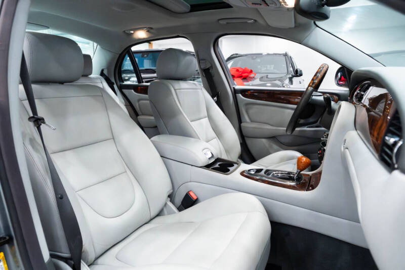 2005 Jaguar XJ-Series XJ8