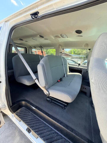2011 Ford E-Series E-350 SD XLT