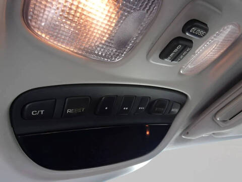 2001 Chrysler LHS