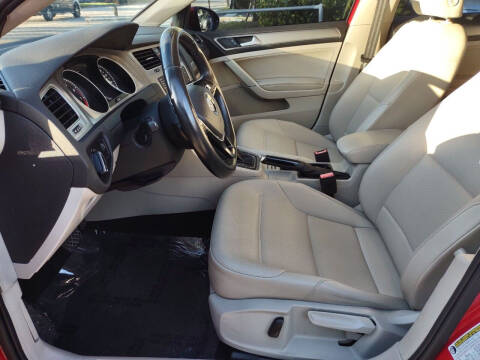 2017 Volkswagen Golf