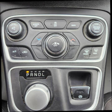 2015 Chrysler 200 LX