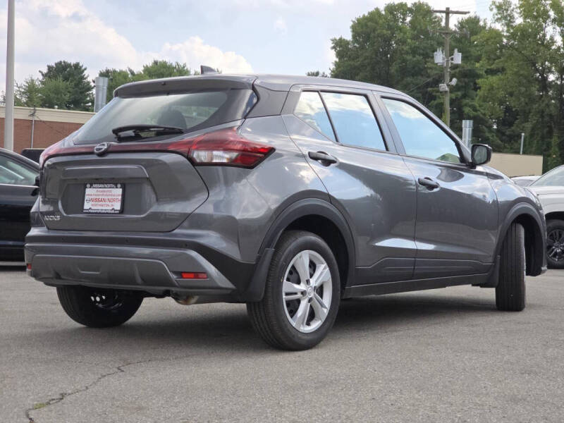 2025 Nissan Kicks Play S