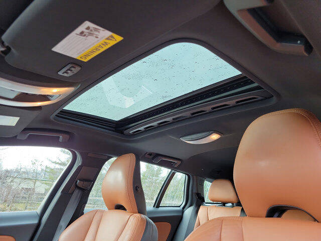 2015 Volvo V60 T5 Drive-E Platinum