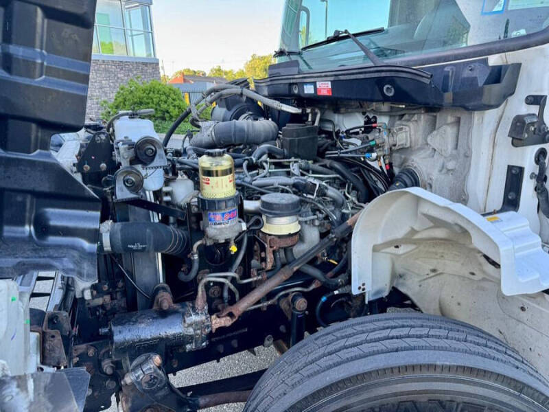 2019 Hino 338
