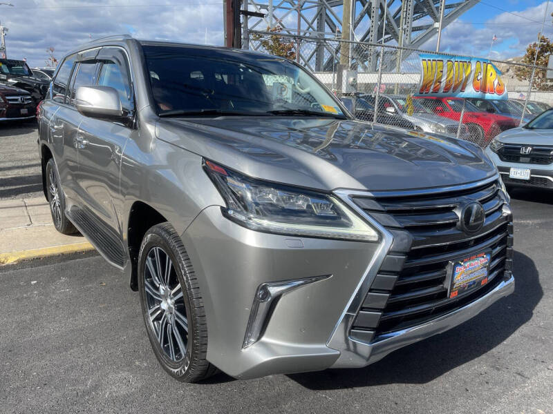 2018 Lexus LX 570 Three-Row