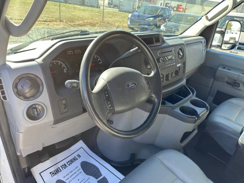 2014 Ford E-Series E-150