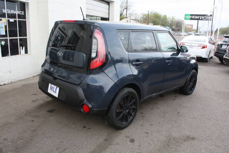 2016 Kia Soul +