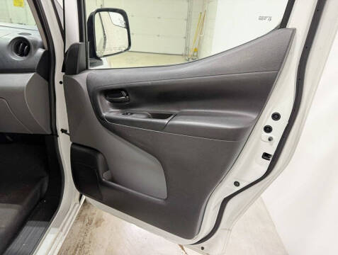 2015 Nissan NV200 S