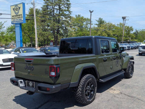 2022 Jeep Gladiator Sport