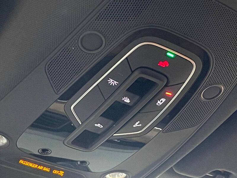 2022 Audi e-tron Sportback quattro Premium S line