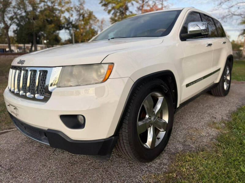 Jeep Grand Cherokee's photo