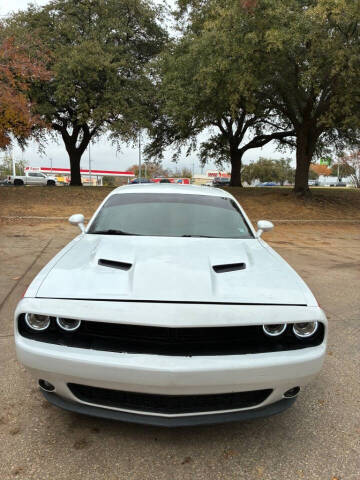 2015 Dodge Challenger SXT