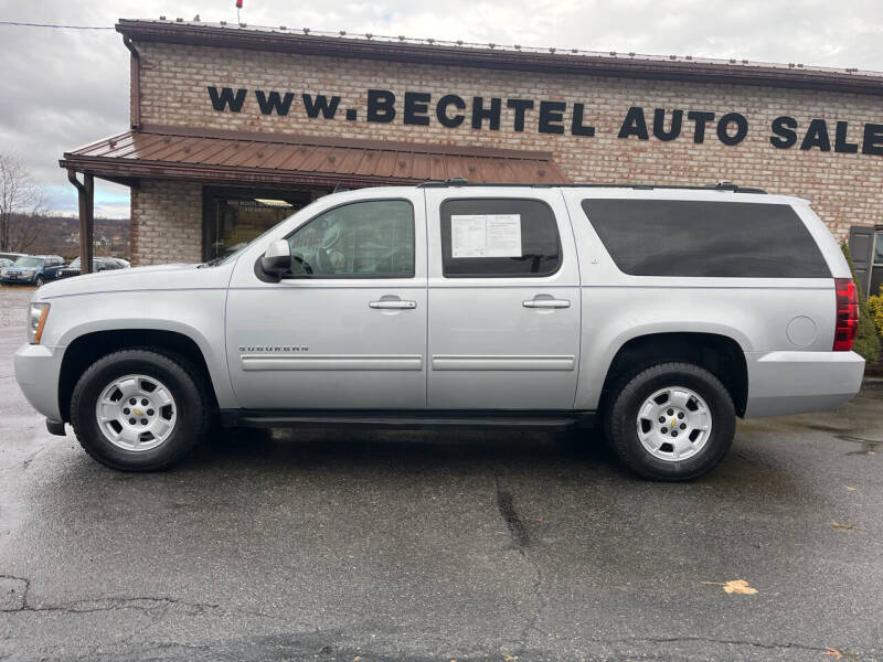 2012 Chevrolet Suburban LT's photo