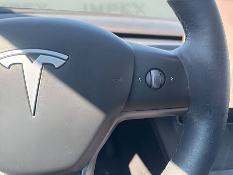 2025 Tesla Model Y Long Range