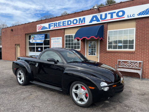 2004 Chevrolet SSR for sale at FREEDOM AUTO LLC in Wilkesboro NC