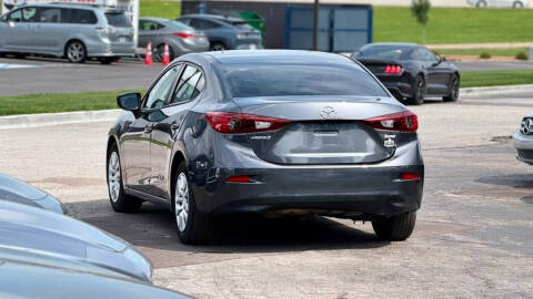 2016 Mazda MAZDA3 i Sport