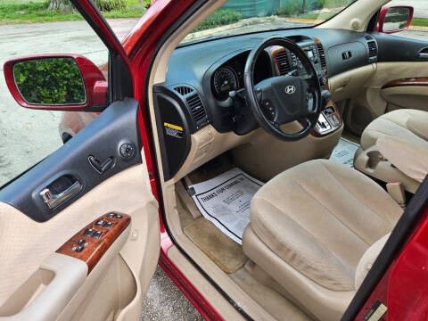 2007 Hyundai Entourage GLS