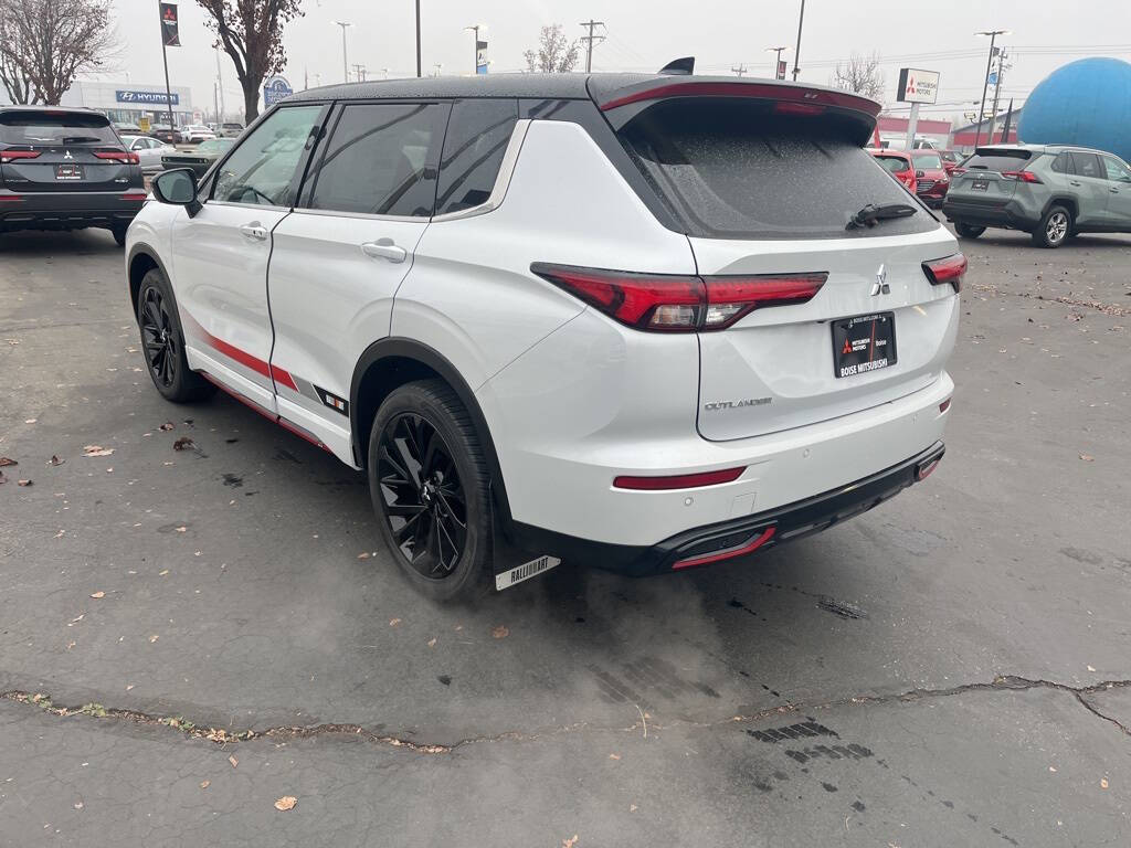 2024 Mitsubishi Outlander for sale at Axio Auto Boise in Boise, ID