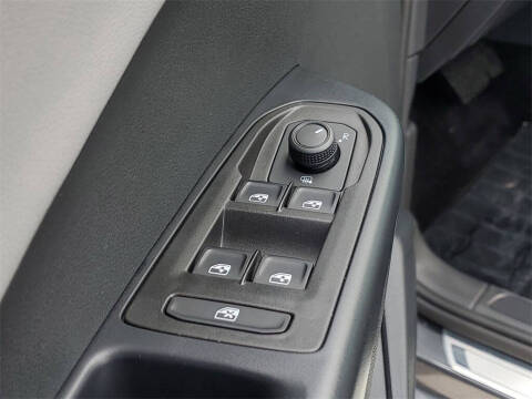 2024 Volkswagen Taos SE 4Motion