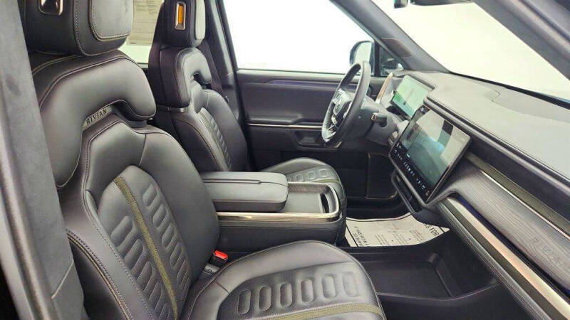 2023 Rivian R1S Launch Edition