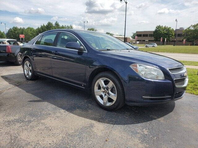 2009 Chevrolet Malibu for sale at Paramount Motors in Taylor MI